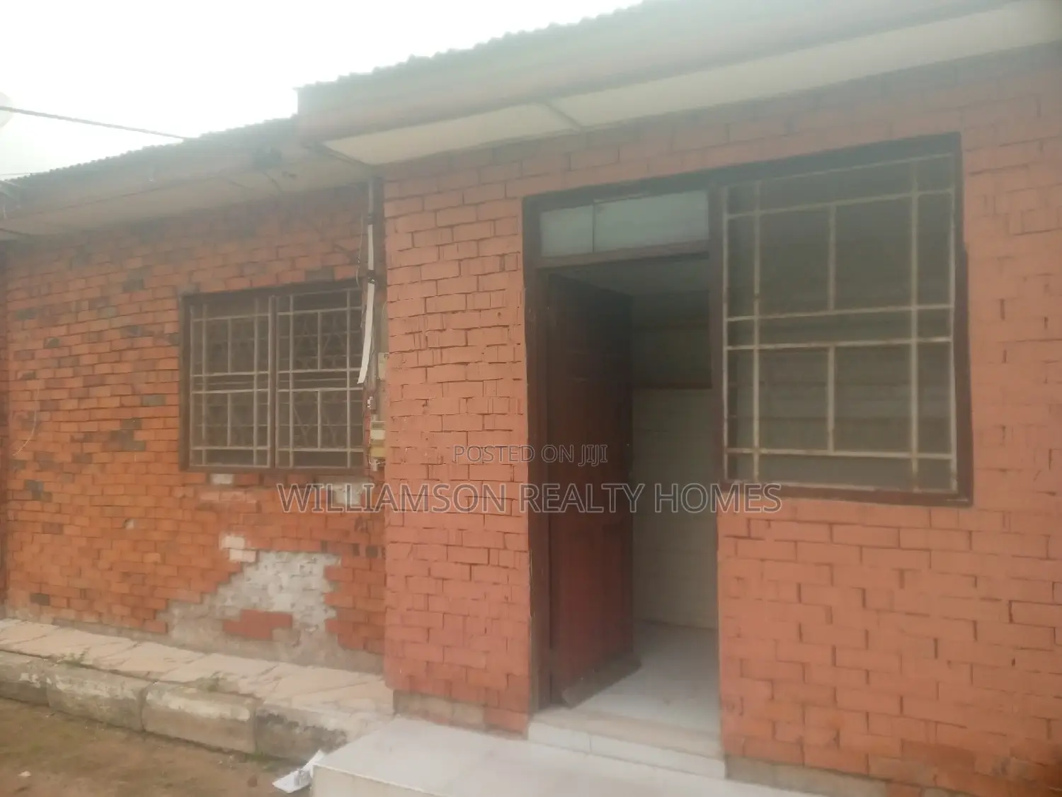 1bdrm Apartment in Hfc Estate Area, Spintex for rent