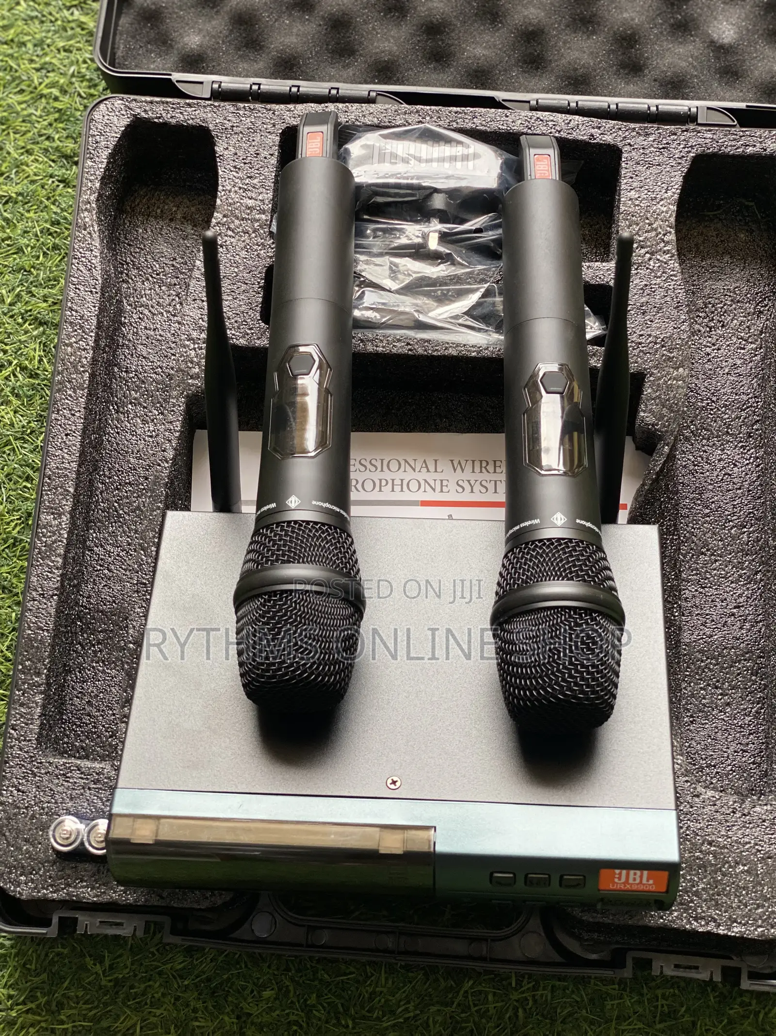 JBL URX9900 Wireless Microphone