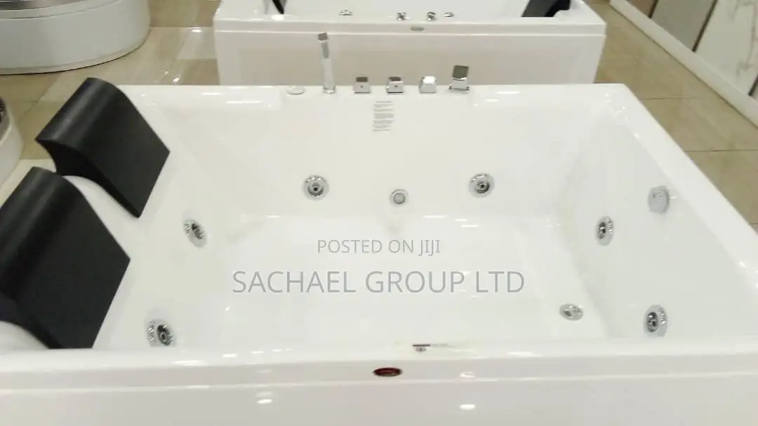 Elegant Double Jacuzzi