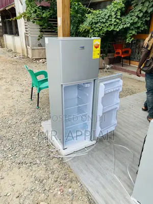 Affordable Nasco Nasf2-18fl Top Freezer Refrigerator.