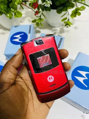 New Motorola RAZR V3 Red