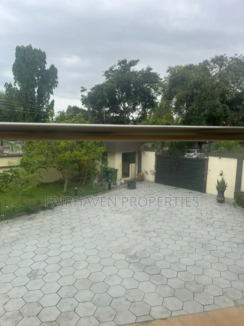 7bdrm House in Fairhaven, Cantonments for rent