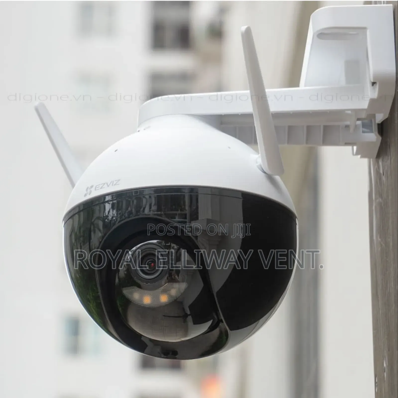 Single Lens Wireless PTZ Camera