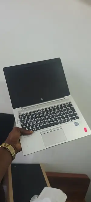 Laptop HP EliteBook 830 G6 8GB Intel Core i5 SSD 256GB