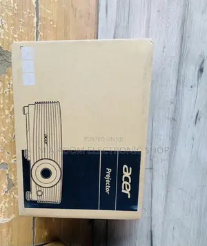 Brand New Acer Projector X1226/4000 Lumens/DLP/Svga.