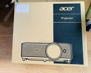 Classic Acer Projector X1326/4000 Lumens/Colorboost.