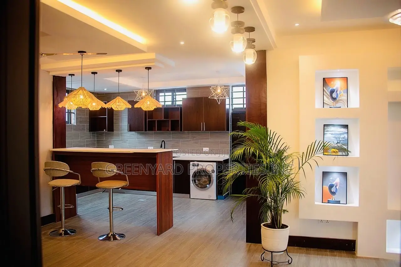 4bdrm Duplex in Oyarifa for sale