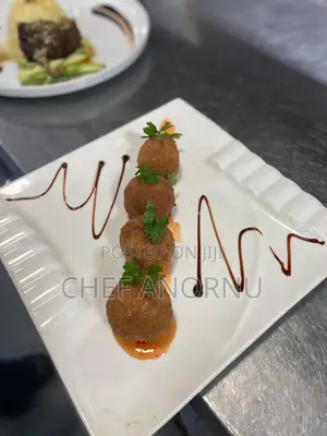 Junior Sous Chef/Sr. Chef De Partie