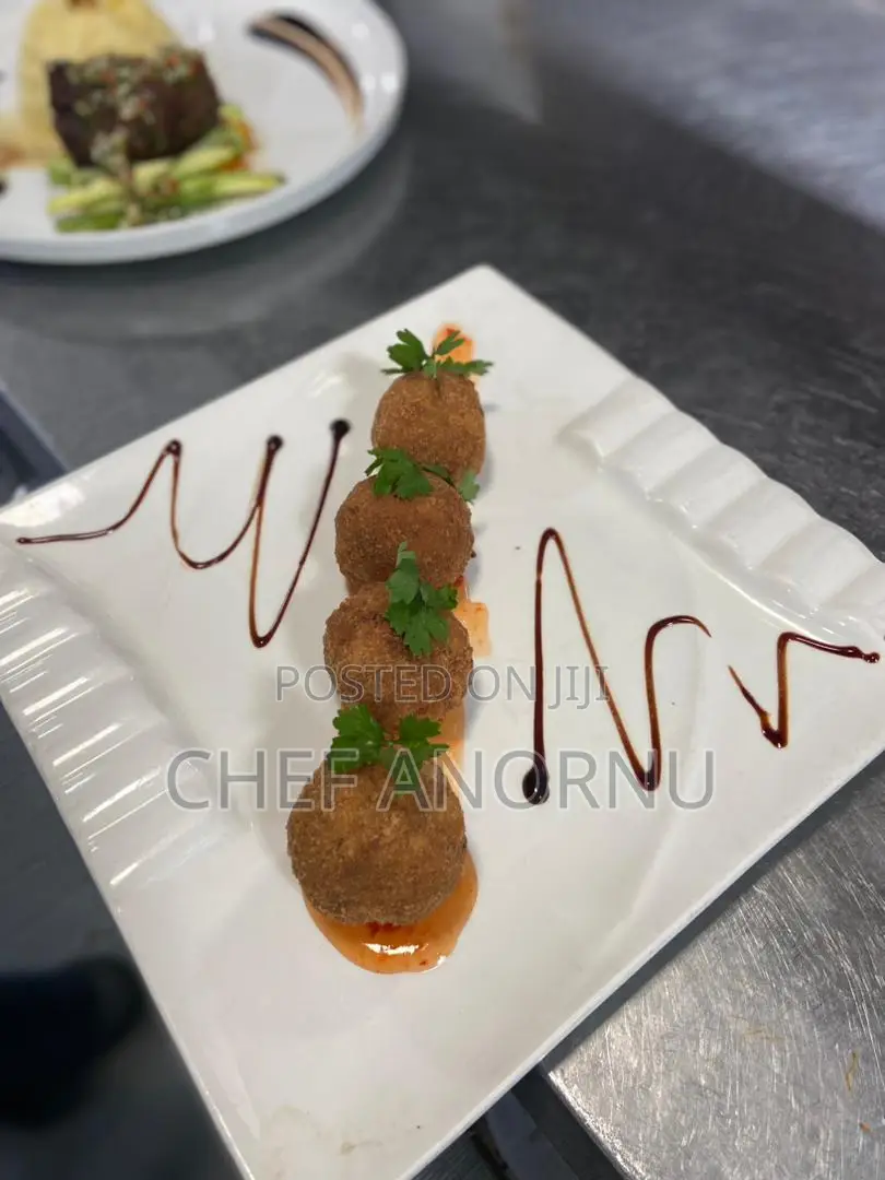 Junior Sous Chef/Sr. Chef De Partie