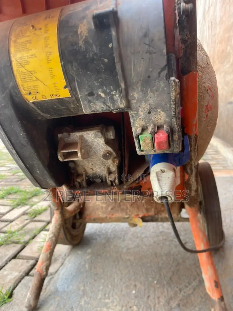 Mini Electric Concrete Mixer Uk Used and Works Well