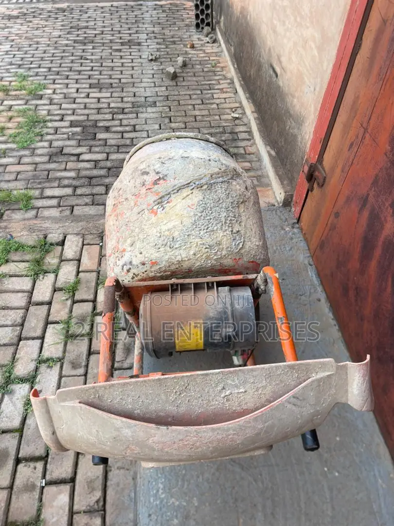 Mini Electric Concrete Mixer Uk Used and Works Well