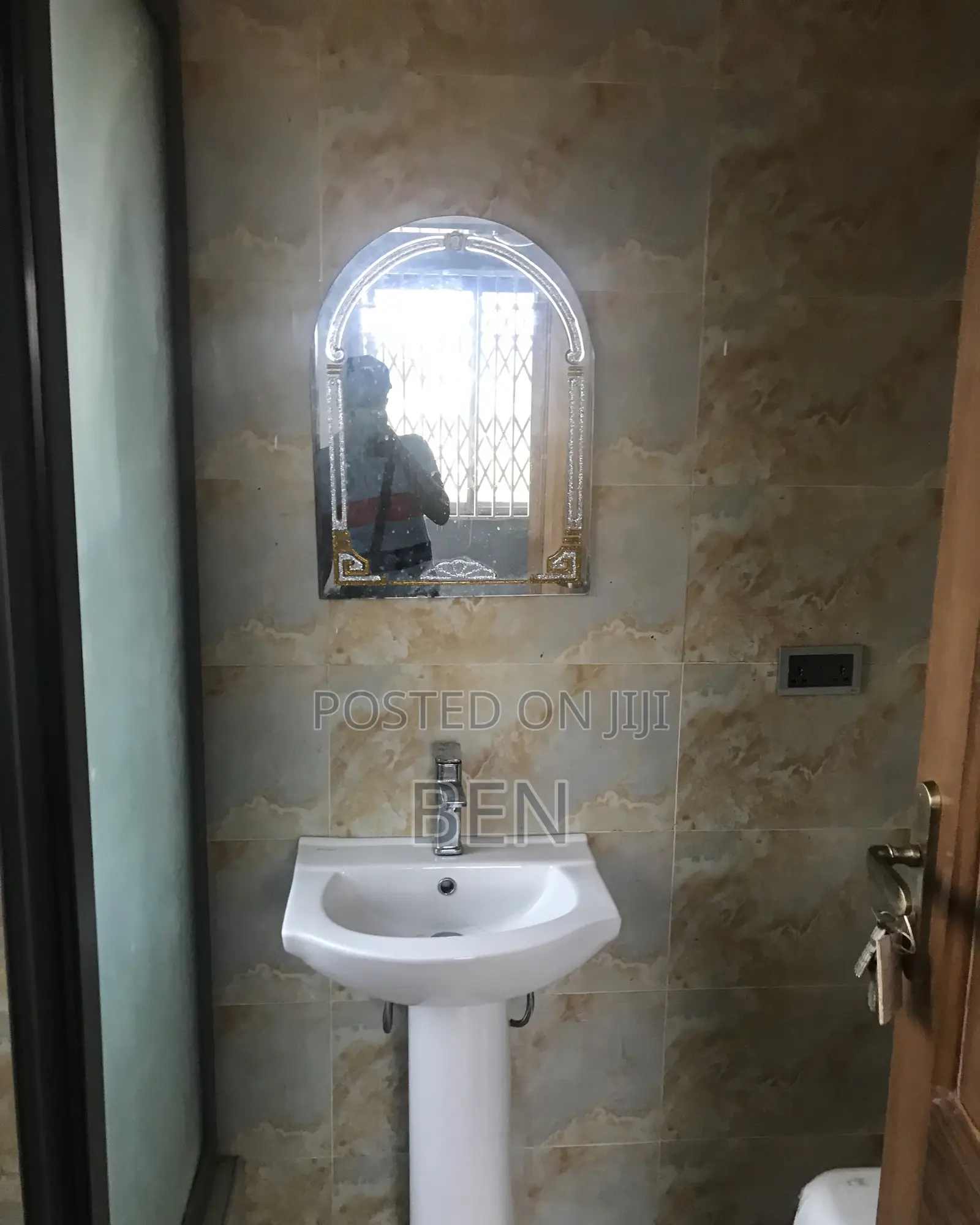 2bdrm Apartment in Ofankor- Barrier for rent