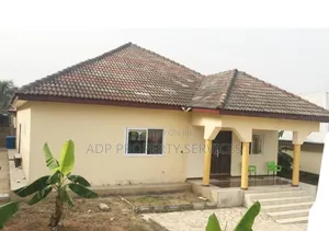3bdrm Mansion in Koans Estate Pampaso, Accra Metropolitan for sale