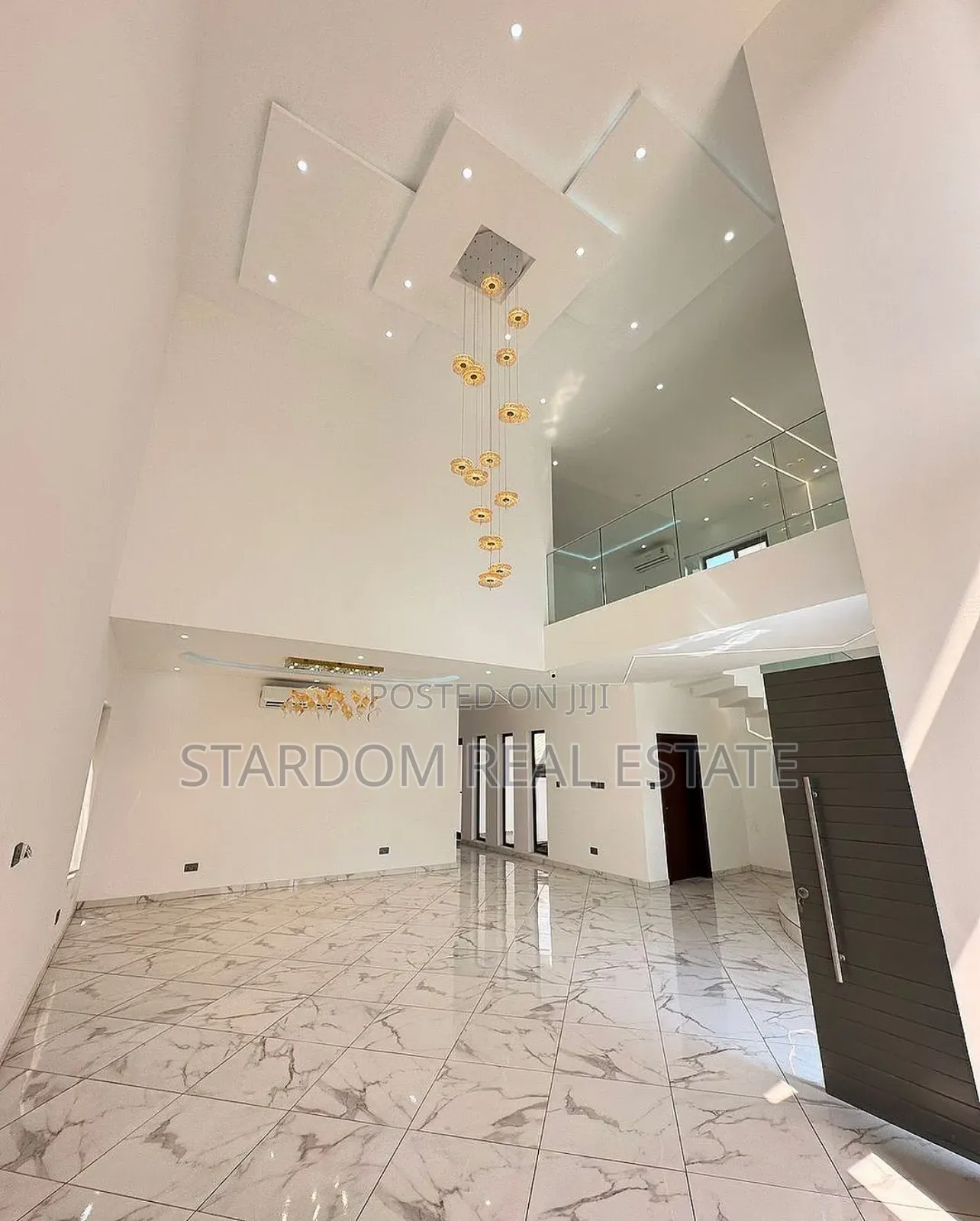 4bdrm Mansion in East Legon for sale