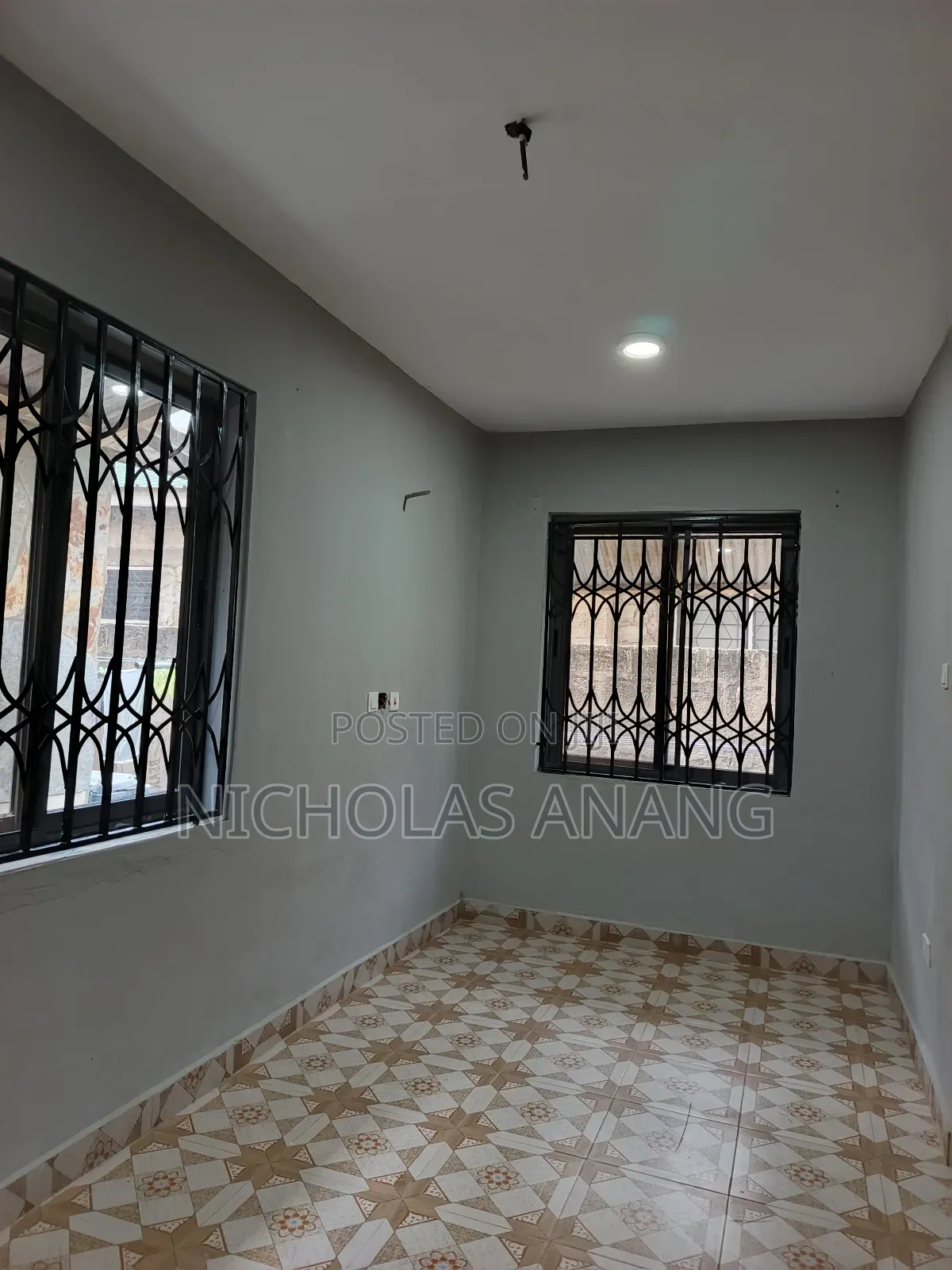2bdrm Apartment in The Dorns Properties, New Town for rent