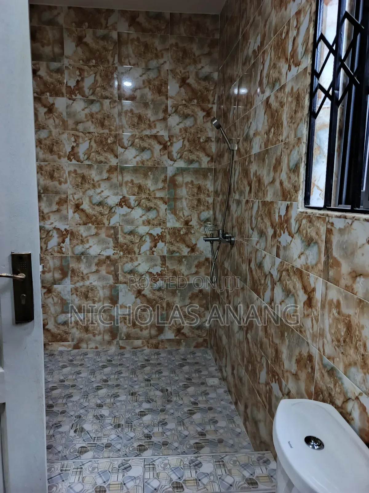 2bdrm Apartment in The Dorns Properties, New Town for rent