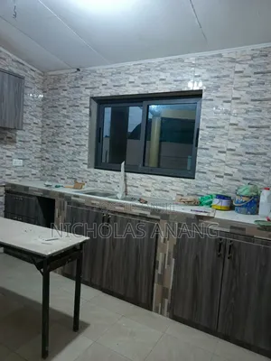1bdrm Apartment in The Dorns Properties, New Town for rent