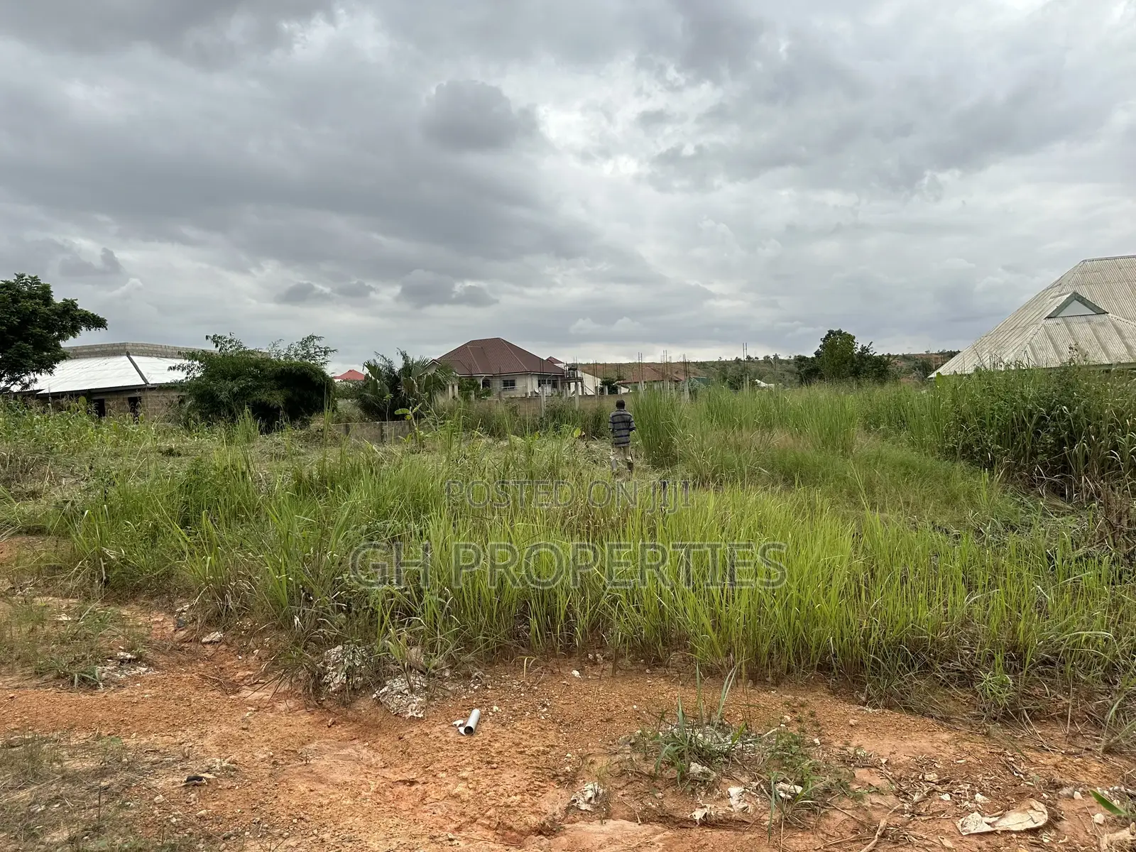 Half Plot for Sale at Kaase Oti.