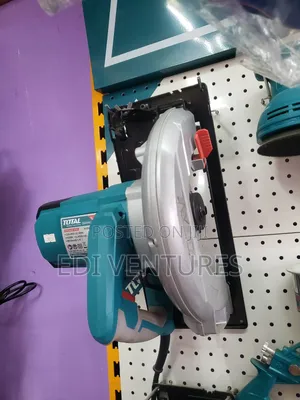 Total 2200W Circular Saw