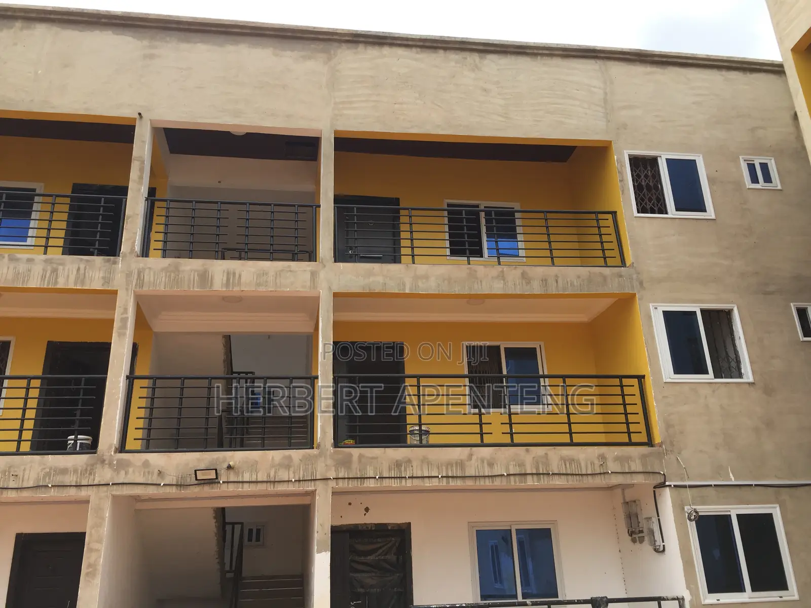 2bdrm Apartment in Danfa for rent