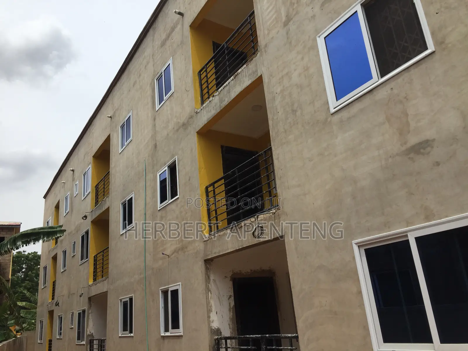 2bdrm Apartment in Danfa for rent