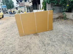2024 Model Samsung Television Uhd Smart 75”Du8000