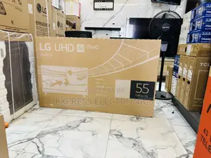 Clear Cinematic Experience UHD Smart LG 55”UR73