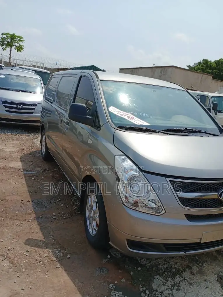 Hyundai Starex 2015 Grey