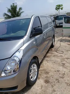 Hyundai Starex 2015 Grey
