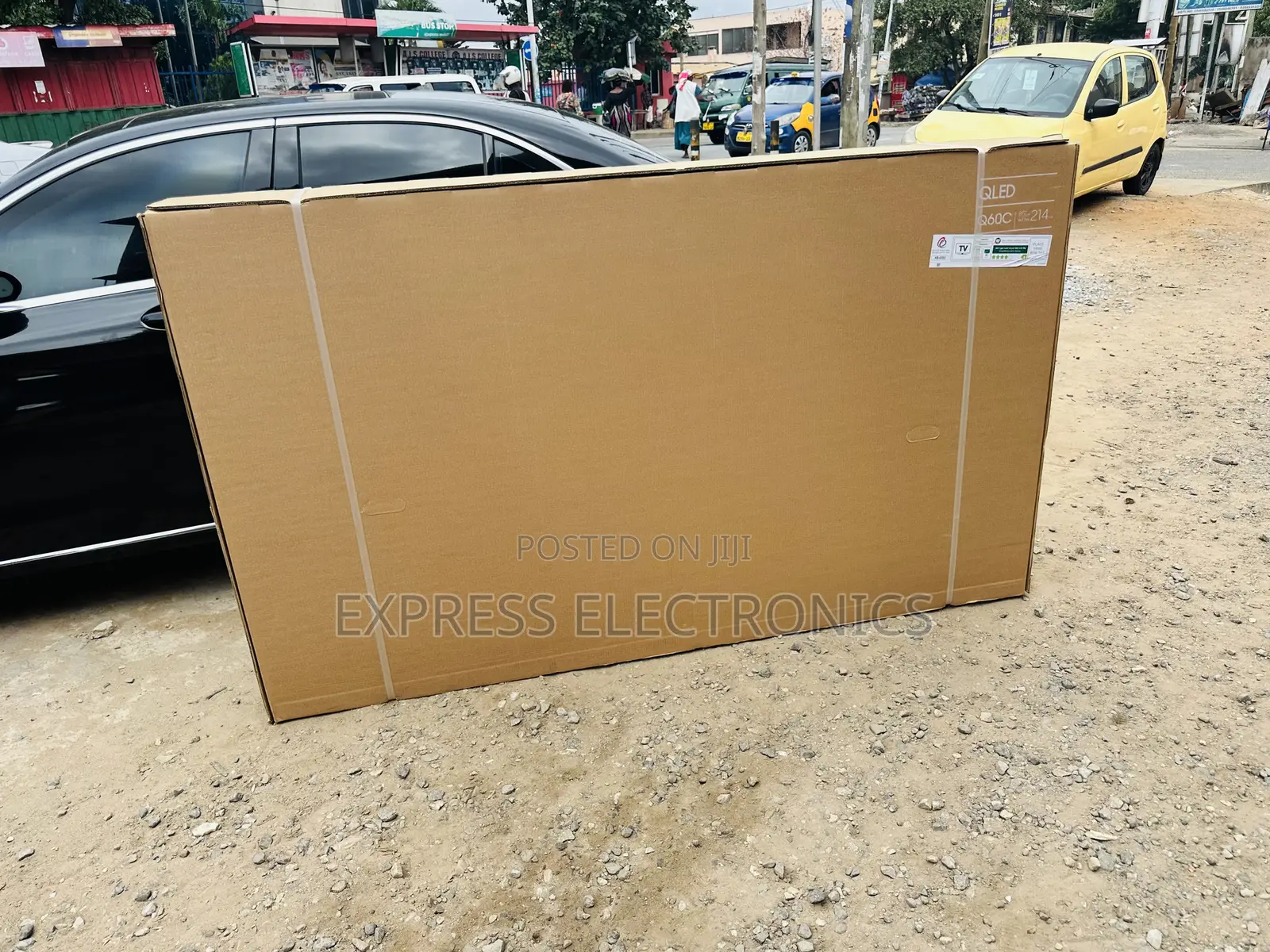QLED Smart Samsung Television 85Q60C