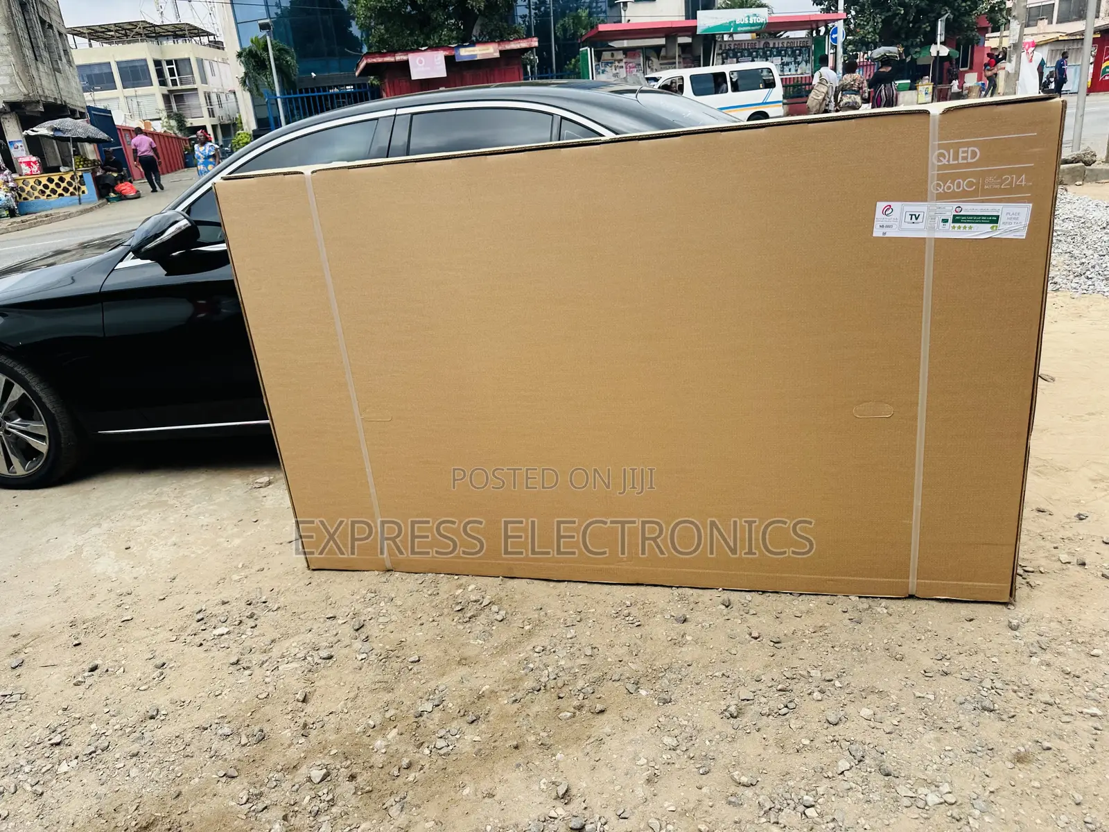 QLED Smart Samsung Television 85Q60C