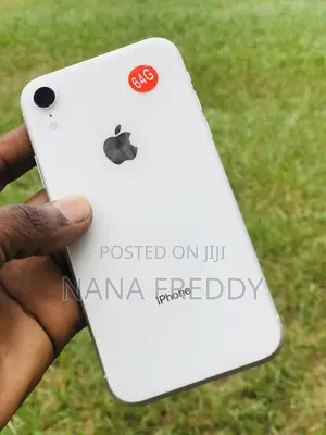 Apple iPhone XR 64 GB White