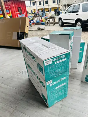 Built—In Drain Pipe Hisense Split R410 Gas 2.5hp