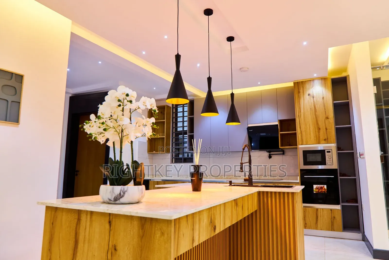 5bdrm Mansion in Kumasi for sale