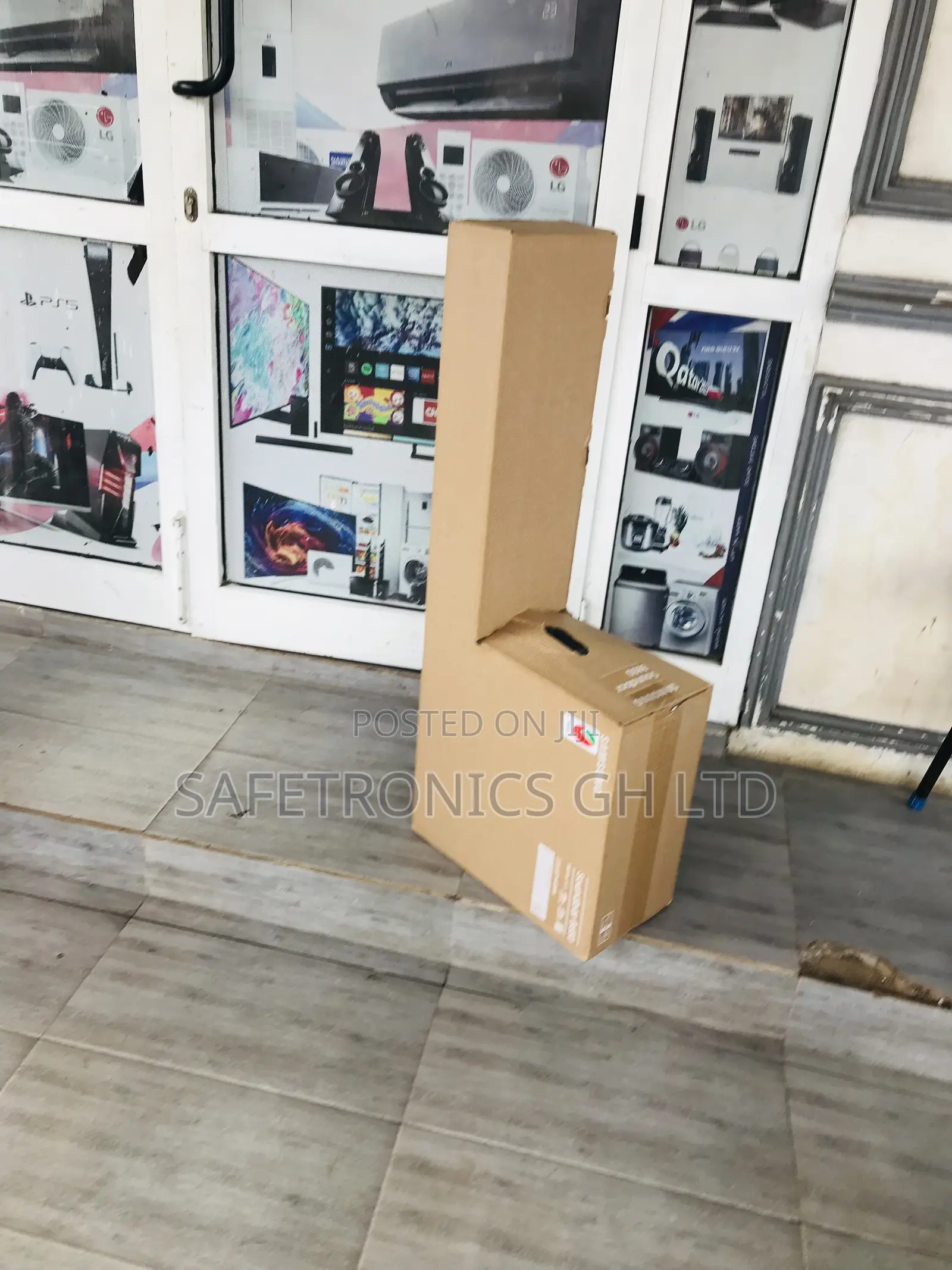 Essential Black Samsung B650 Bluetooth Soundbar