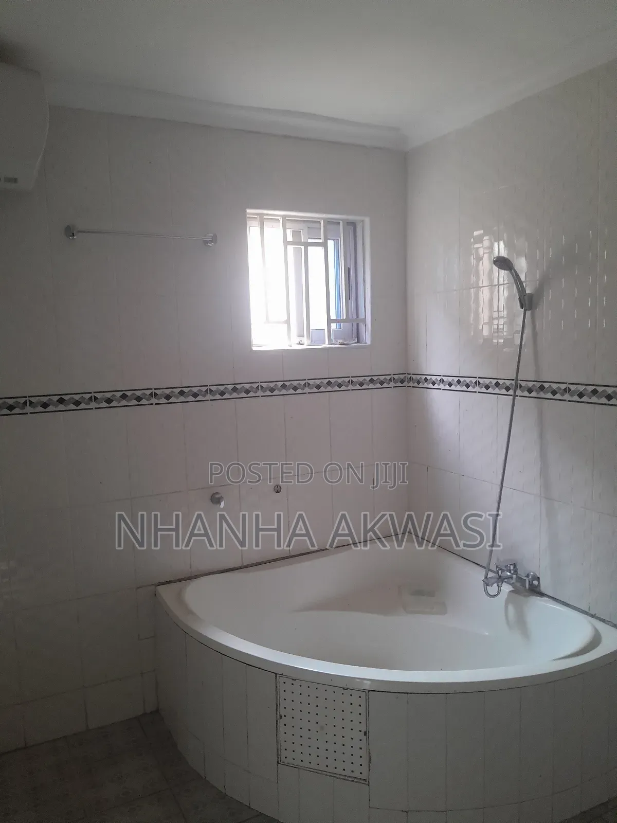 3bdrm House in Klagon  Police, Tema Metropolitan for rent