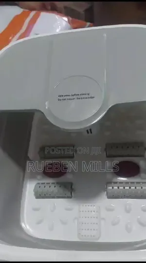 Relaxing Pedicure Bowl Machine With Heater and Bubbles.
