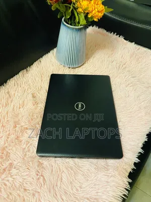 Laptop Dell 4GB Intel HDD+SSD 500GB