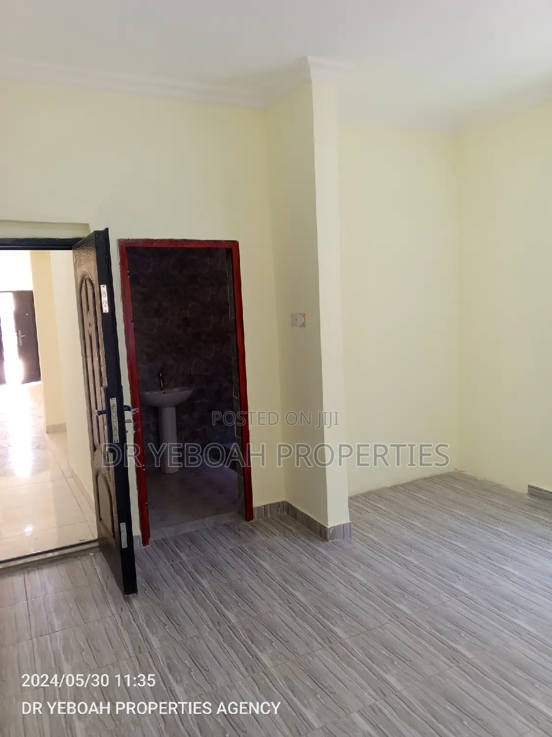 3bdrm House in Spintex Manet :- 3 for sale