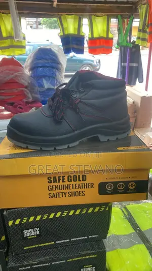 Safe Gold Safety Boot