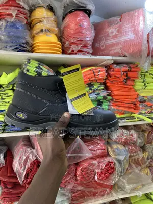 Delta Plus Safety Boot