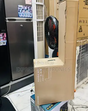 Authentic New Soundbar B650 Samsung Black.