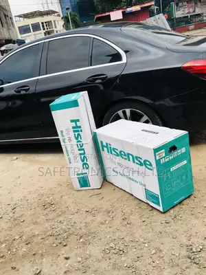 Essential White 1.5hp Hisense Non-Inverter Ac