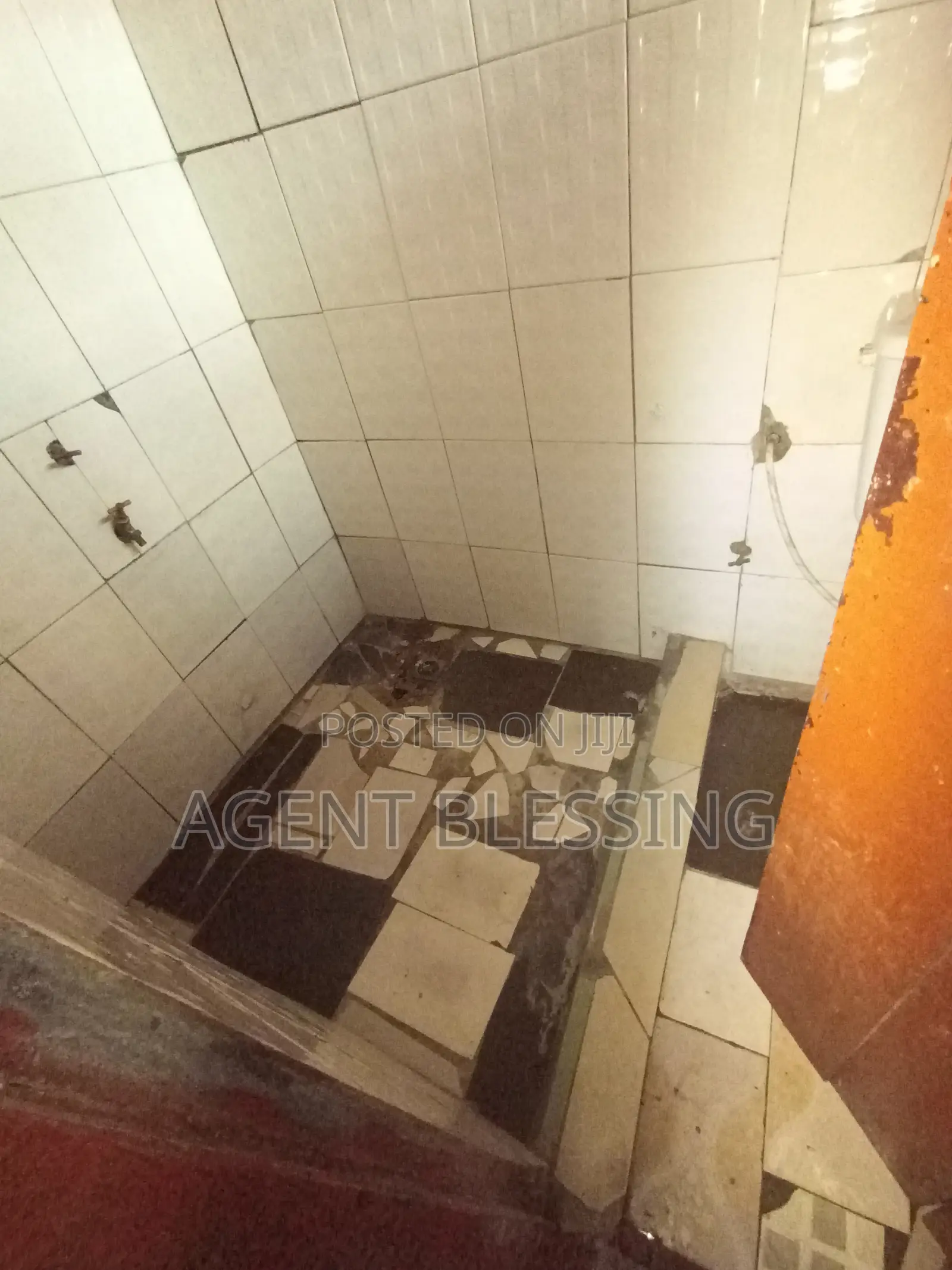 1bdrm Apartment in Golf City, Tema for rent
