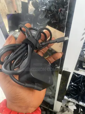 Asus Type C Adapter /Adapter 5.0v~3A,9v~3A,15v~3A,20v~2.25A