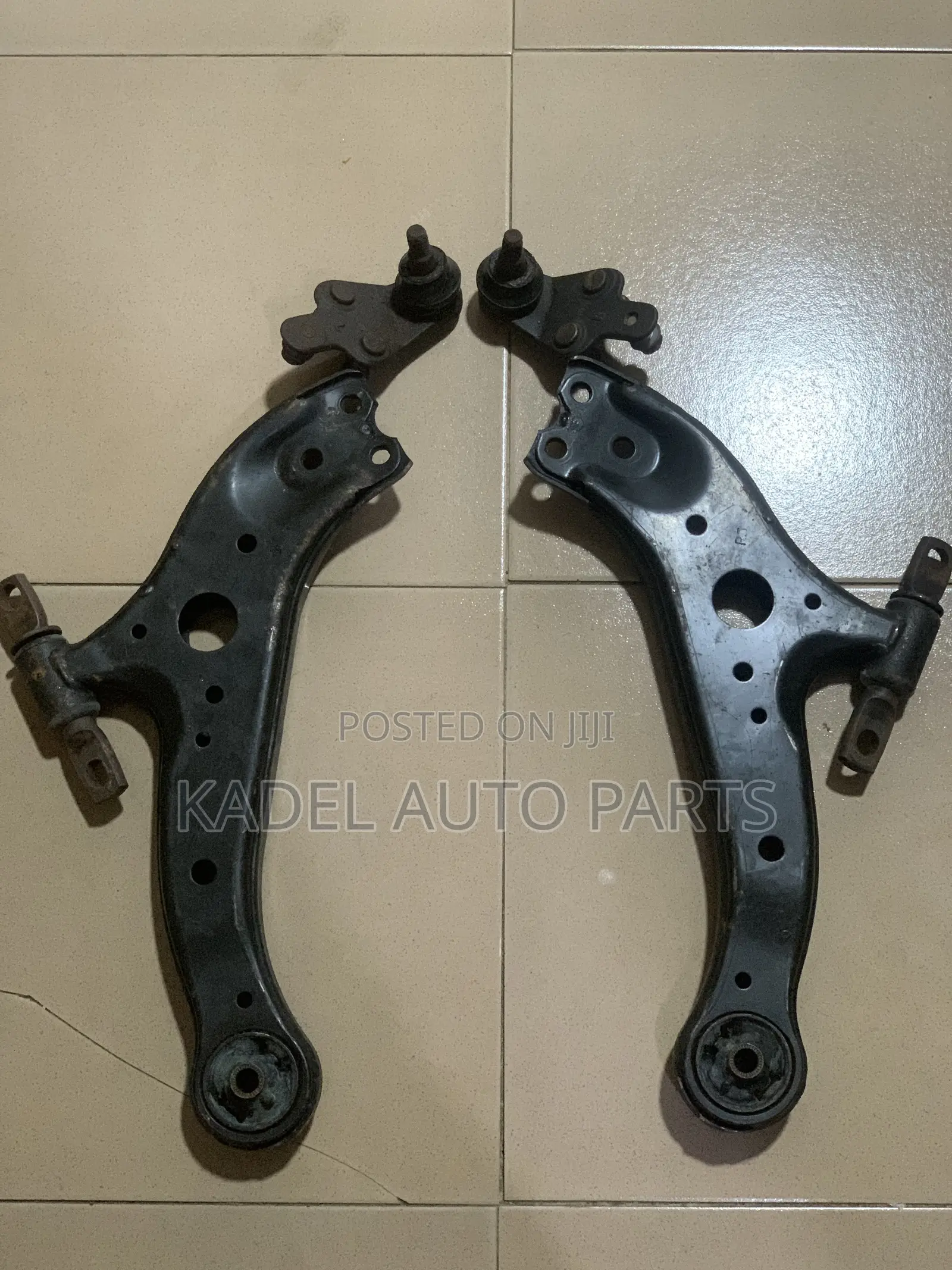 Toyota Camry Spider Lower Arm Set
