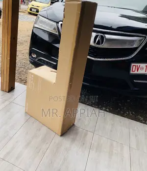 Reliable Samsung B650 300W 3.1ch Electric Sound Bar.