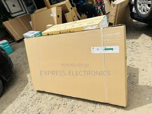 Dynamic Crystal Color UHD Smart Samsung 65”Cu8000