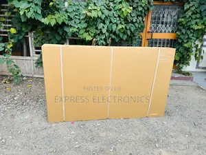 Ultra Slim Design Samsung Uhd Smart 75”Du8000