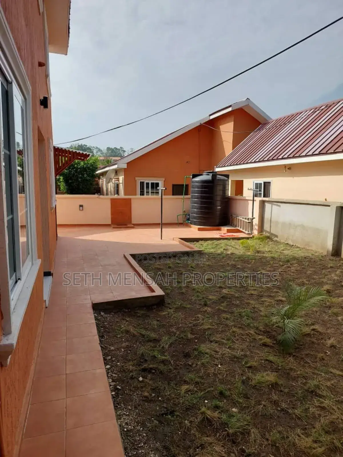 5bdrm House in Skm Properties, Achimota for rent